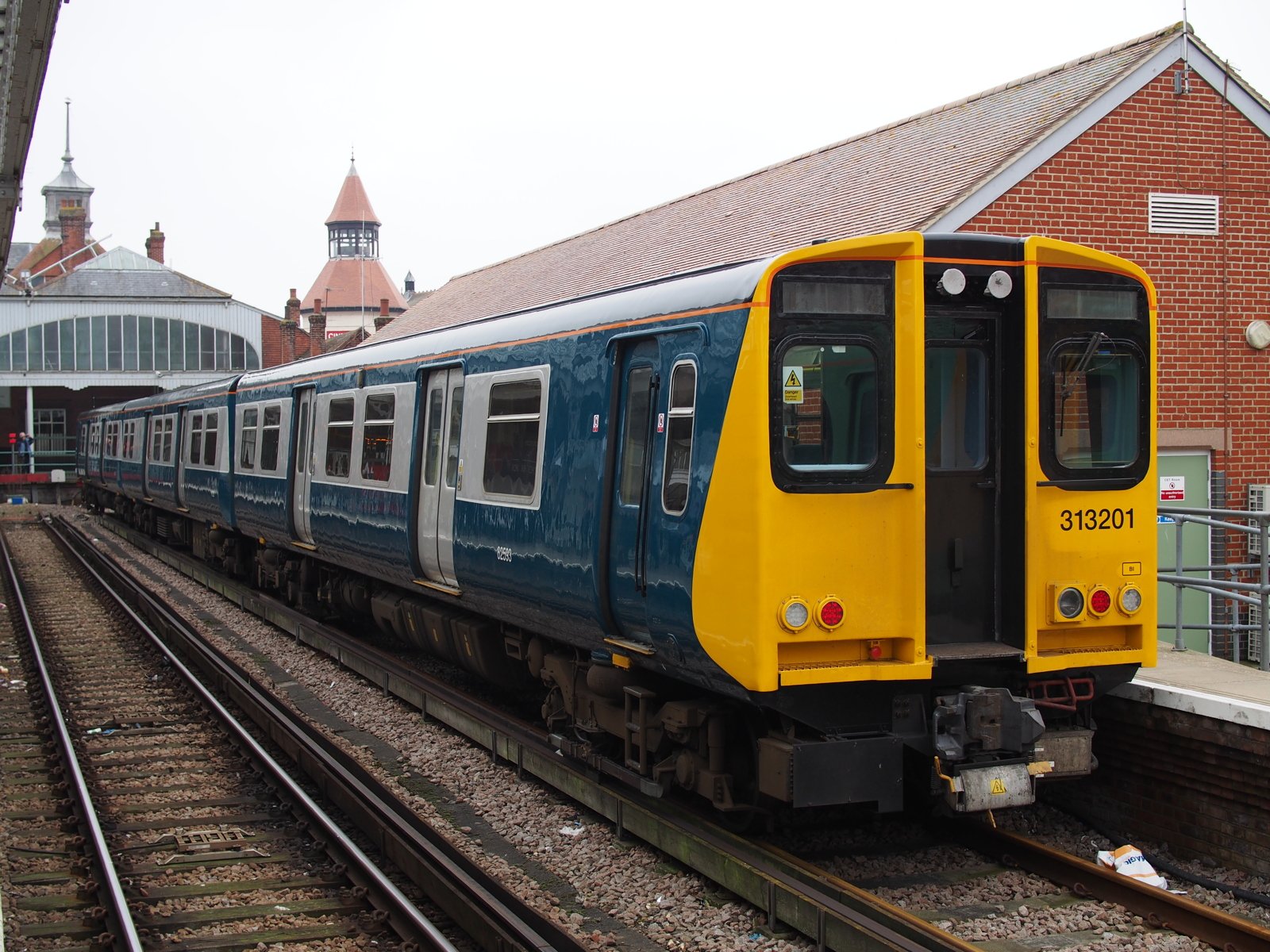 Photo of 313201 at Bognor Regis — trainlogger