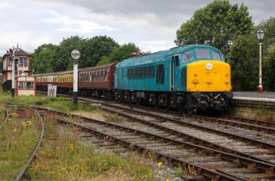 D4 at Midland Railway Centre. &copy; South Coast Trainspotter