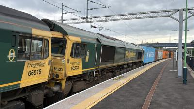 66523 at Wolverton. &copy; Luivery