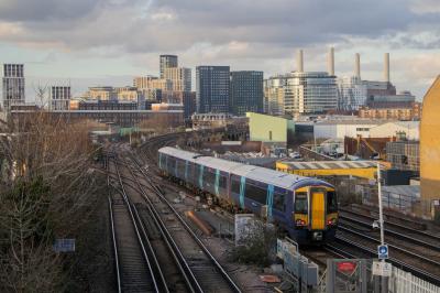 377519 at Wandsworth Road. &copy; Zain