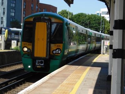 377205 at Fratton. &copy; Trainman5862