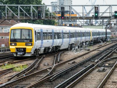 465008 at London Bridge. &copy; llamafish