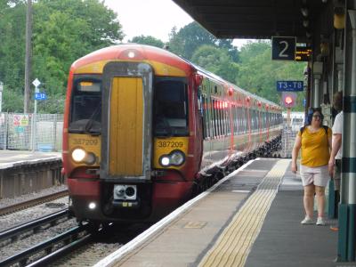387209 at Haywards Heath. &copy; Trainman5862