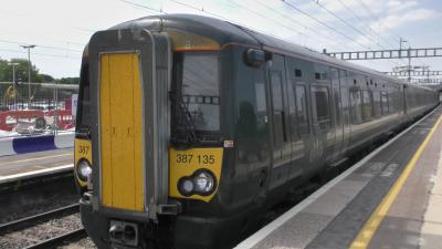 387135 at Didcot Parkway. &copy; JM-Freightliner