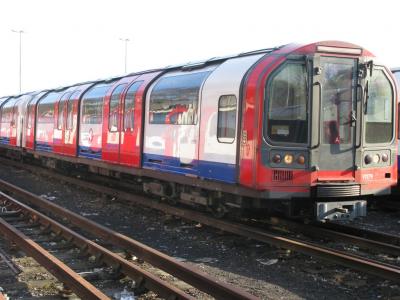 LU91179 at Loughton (LU). &copy; Byron5574