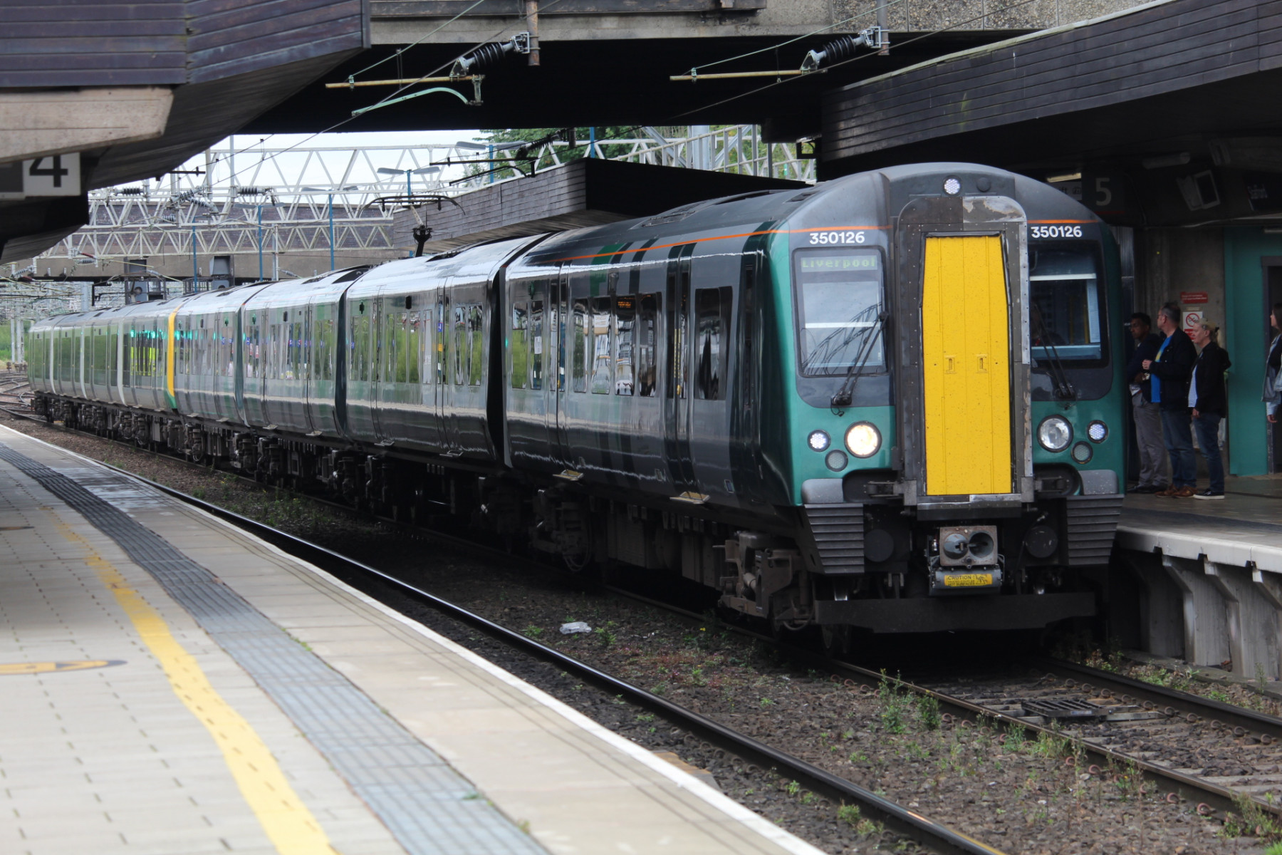 Photo of 350126 at Stafford — trainlogger