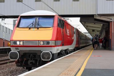 91109 at Peterborough. &copy; South Coast Trainspotter