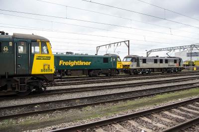 86608,90046,90048 at Crewe Basford Hall. &copy; Shotts