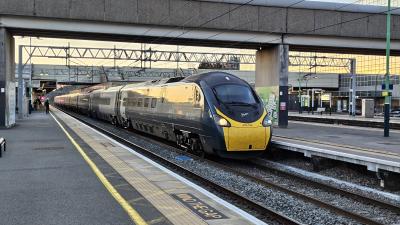 photo of 390016 at Milton Keynes Central