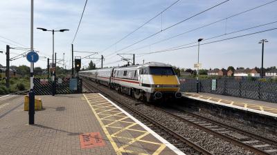 Newark North Gate photo