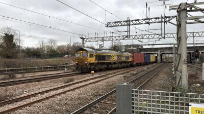 66705 at Nuneaton. &copy; Luivery