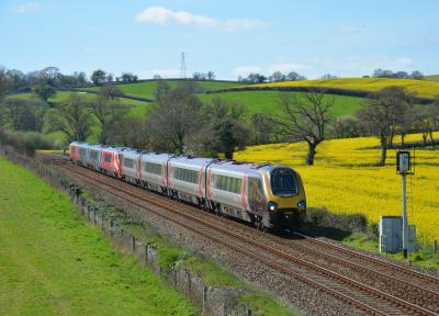 220016,220027 at Langford Bridge - Newton Abbot. &copy; AJax