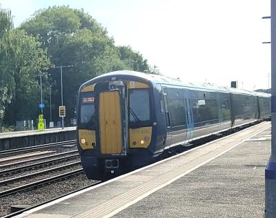 375630 at Tonbridge. &copy; Geoff