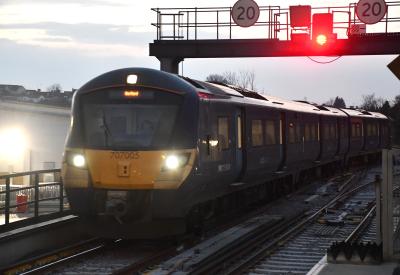 707005 at Dartford. &copy; MJM