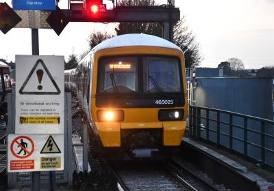 465025 at Dartford. &copy; MJM