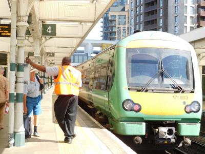 171803 at East Croydon. &copy; Trainman5862