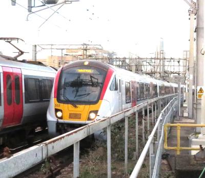 720555 at Bethnal Green. &copy; Geoff