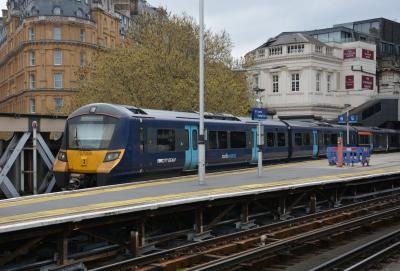 707006 at London Charing Cross. &copy; AJax