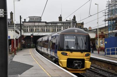 333012 at Keighley. &copy; Brodie