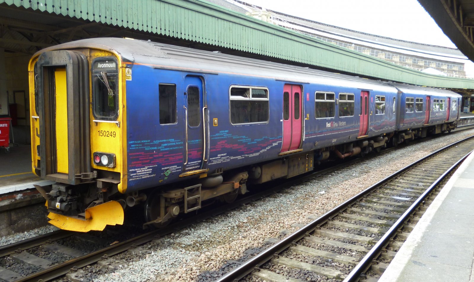Photo of 150249 at Bristol Temple Meads — trainlogger