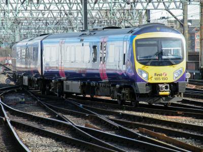 185150 at Manchester Piccadilly. &copy; llamafish