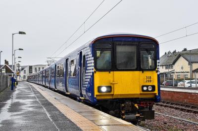 318269 at Lanark. &copy; Brodie