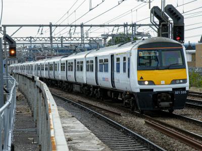 321335 at Bethnal Green. &copy; llamafish