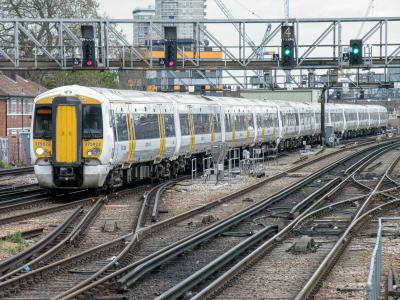 375822 at London Bridge. &copy; llamafish