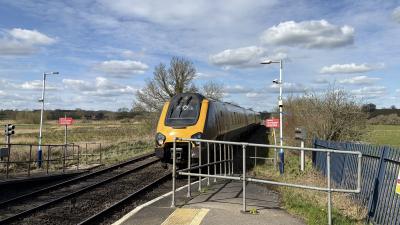 220001 at Kings Sutton. &copy; Luivery
