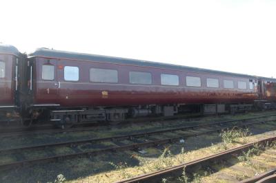 3318 Coach at Old Oak Common TMD. &copy; Byron5574