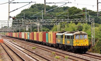 86639 at Acton Bridge (Cheshire). &copy; stevexos