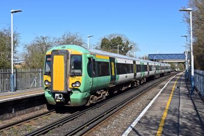 377142 at Hilsea. &copy; Bestieboy