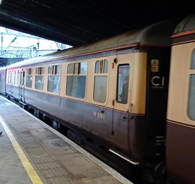 9101 coach at Birmingham New Street. &copy; Geoff
