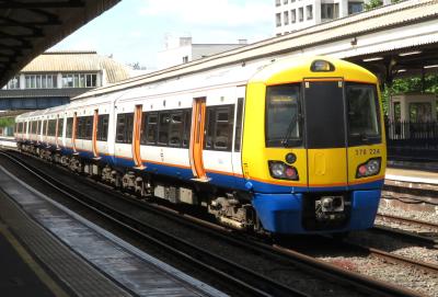 378224 at Clapham Junction. &copy; Geoff