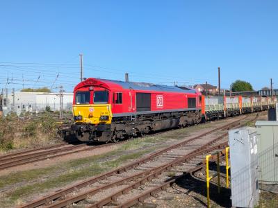 photo of 66199 at Peterborough