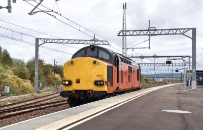 37607 at Carstairs. &copy; Brodie