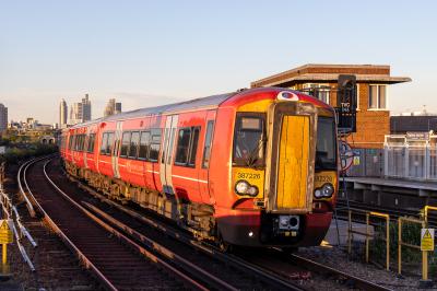 photo of 387226 at Clapham Junction