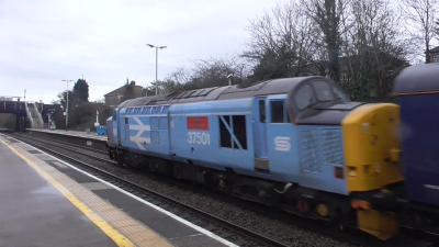 37501 at Parson Street. &copy; JM-Freightliner