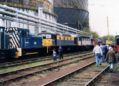 06003,26038,33203 at South Yorkshire Railway - Meadowhall. &copy; Kempydak