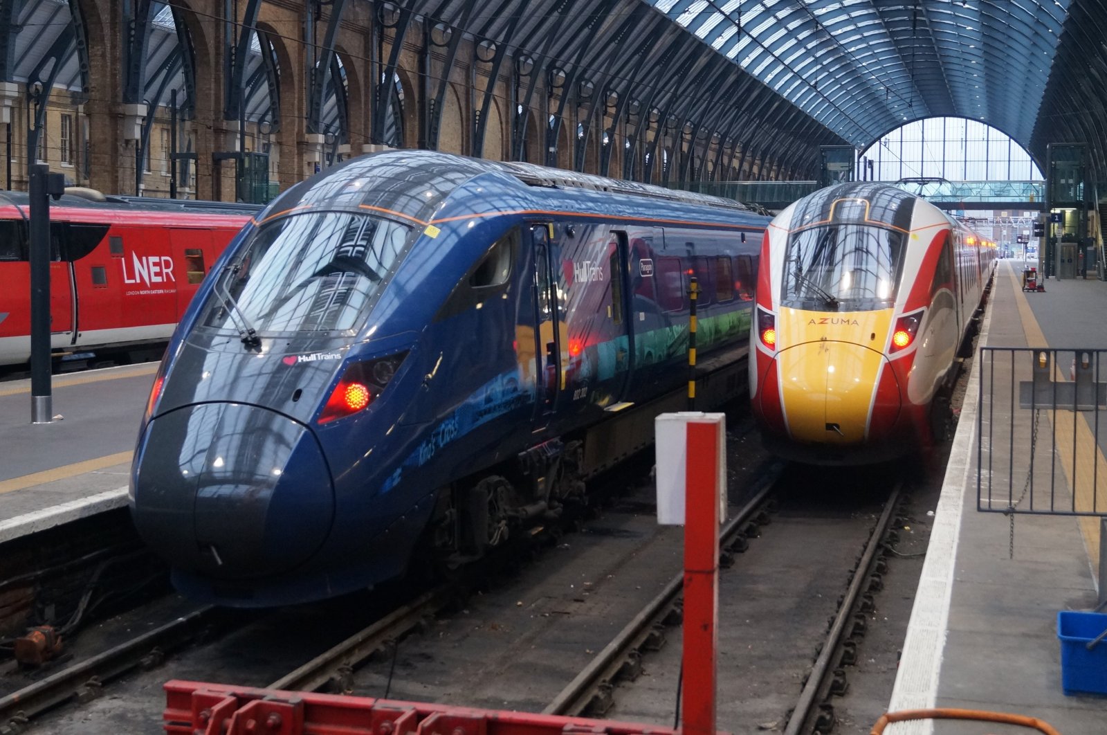 Photo of 802302 at London Kings Cross — trainlogger