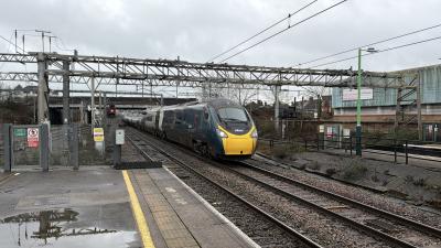 390115 at Nuneaton. &copy; Luivery