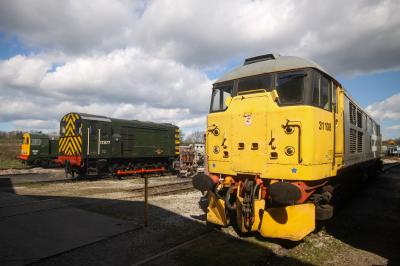 31108,12077 at Midland Railway Centre. &copy; trainlogger