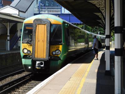 377420 at Fratton. &copy; Trainman5862