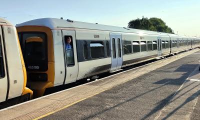 465195 at Tonbridge. &copy; Geoff