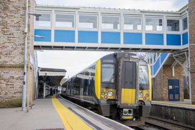 450058 at Aldershot. &copy; Zain