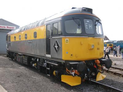 33002 at Eastleigh Works. &copy; Byron5574