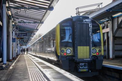 450111 at Guildford. &copy; Zain