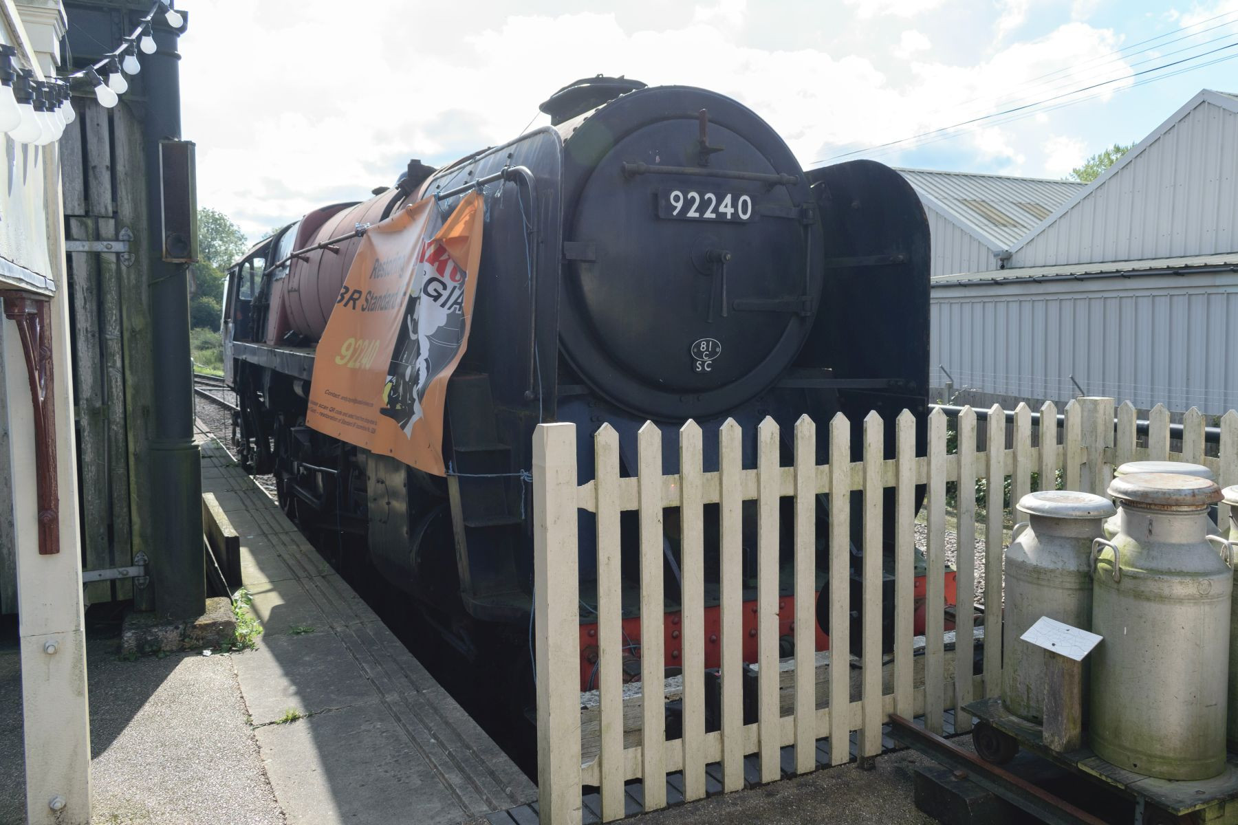 Photo of 92240 steam at Bluebell Railway — trainlogger
