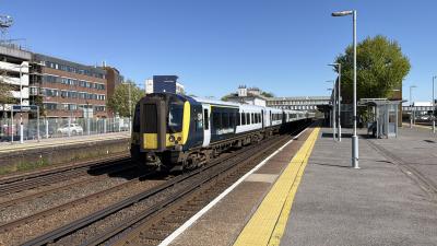 444010 at Eastleigh. &copy; Luivery
