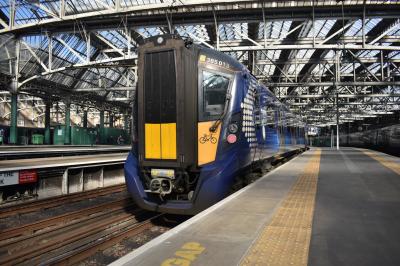photo of 385013 at Glasgow Central